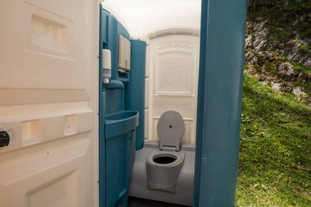 Best Portable restroom trailer rental  in Tacoma, WA